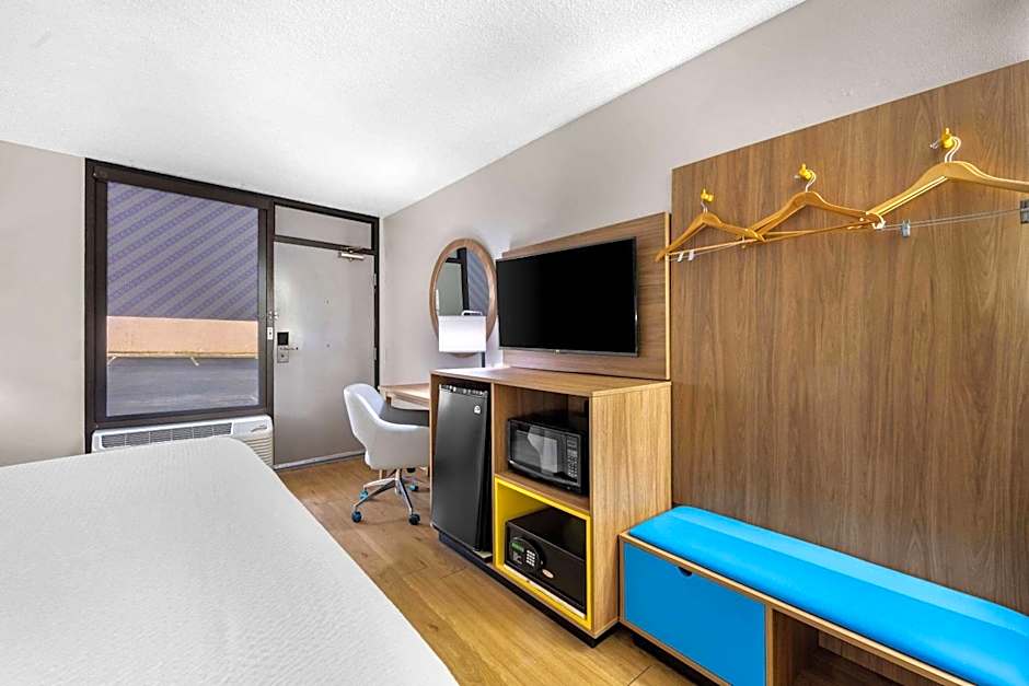 Days Inn by Wyndham Raleigh Midtown