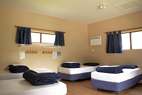 Bed in 6-Bed Mixed Dormitory Room