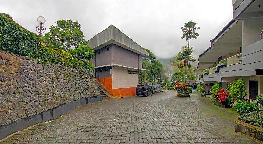 OYO Life 90071 Paralayang View