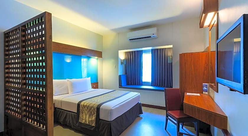 Microtel by Wyndham UP Technohub