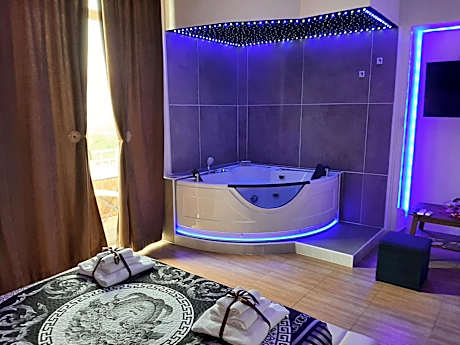 Suite with Spa Bath
