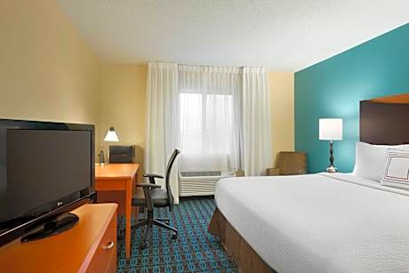 Queen Guest Room