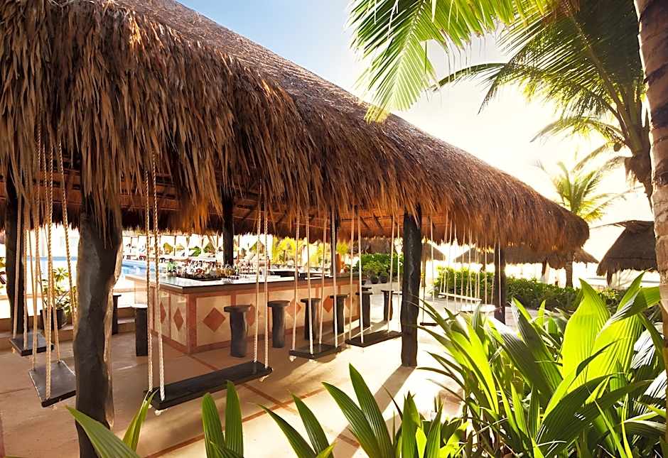 El Dorado Seaside Suites - Catamaran Cenote & More Inclusive- Adults Only