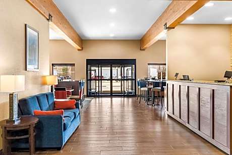 Comfort Inn At Buffalo Bill Village Resort