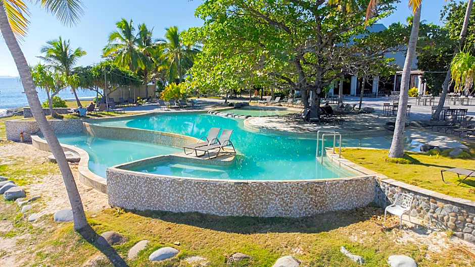Nakelo Treasure Island Resort & Spa