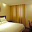GreenTree Inn Jingjiang Bus Station Express Hotel