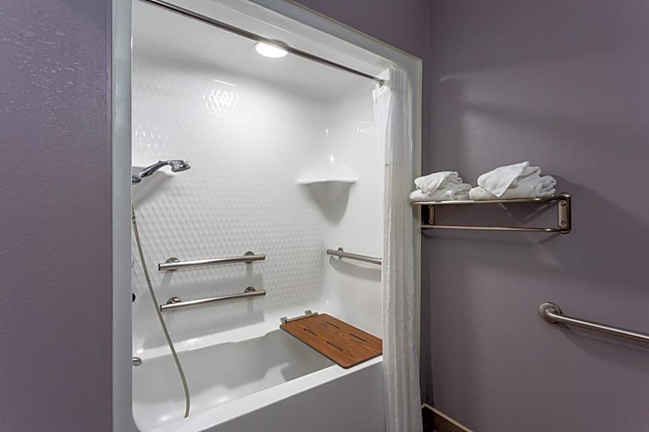 Microtel Inn & Suites By Wyndham Bethel/Danbury