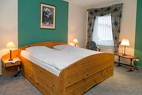 Single Room with Bathroom