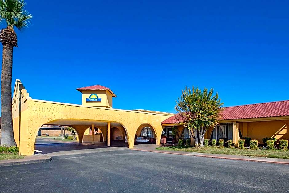 Days Inn by Wyndham Del Rio