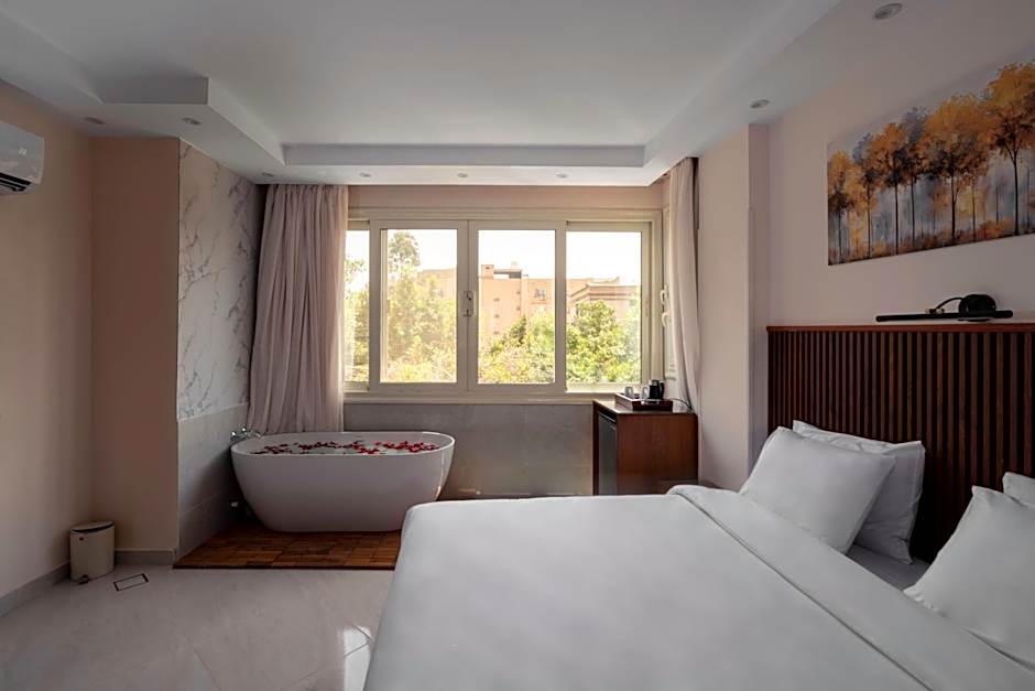 Dream Inn Pyramids View