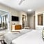 Salt - 2brm apartment with Spa bath and Ocean Views