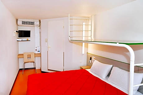Double Room with 1 Double Bed