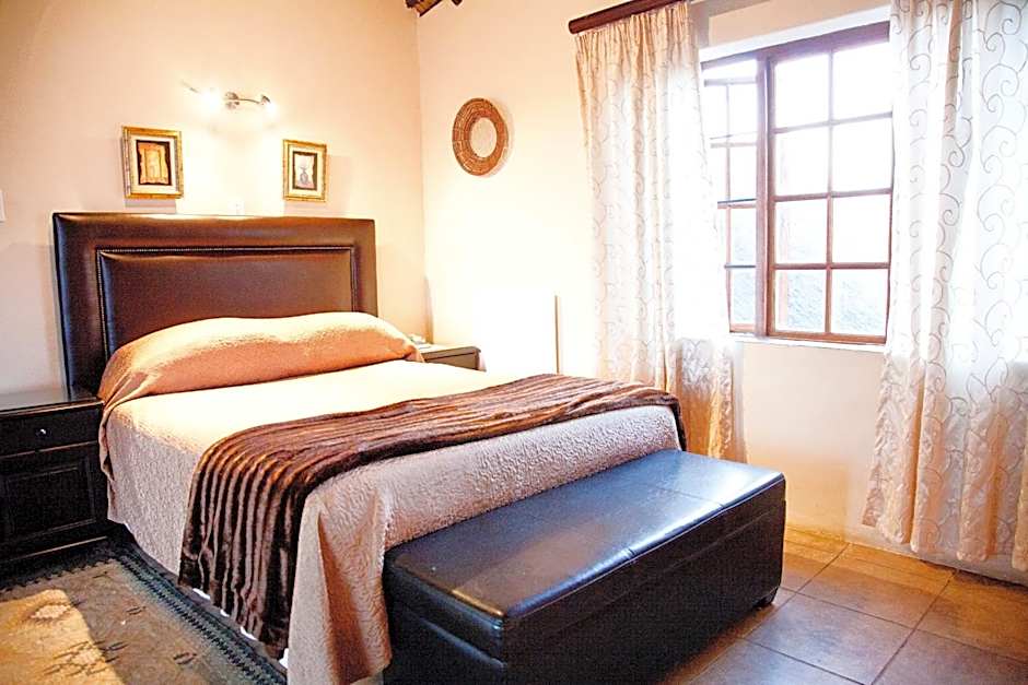 Lalapanzi Hotel & Conference Centre