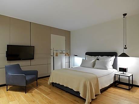 Superior Accessible Room