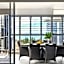 Meriton Suites Broadbeach