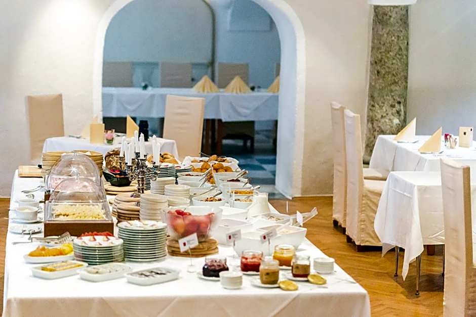 Hotel Schloss Leonstain