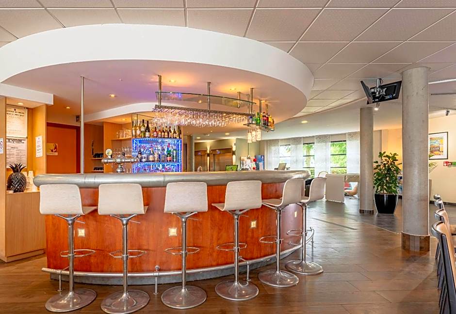 B&B HOTEL Calais Terminal Cité Europe 4 étoiles