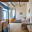 Captain's House Hotel Suites & Apartments