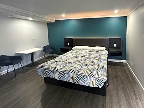 King Room - Disability Access - Non-Smoking