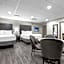 Best Western Plus Port O'Call Hotel