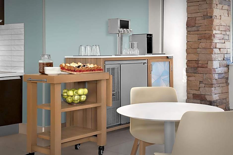 Element Denver Park Meadows