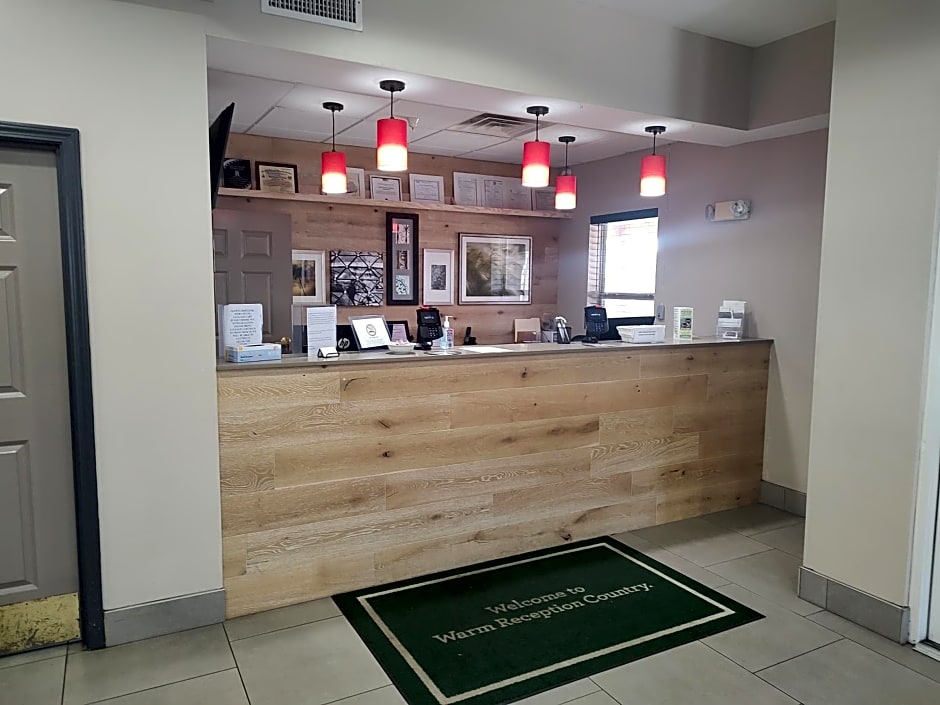 Country Inn & Suites by Radisson, Hinesville, GA