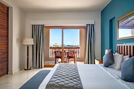 Marina Suite