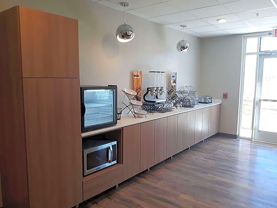 Microtel Inn and Suites by Wyndham Woodland Park