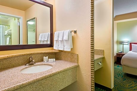 Suite 2 Double Beds (Mobility/Hearing Accessible Tub) NON-REFUNDABLE