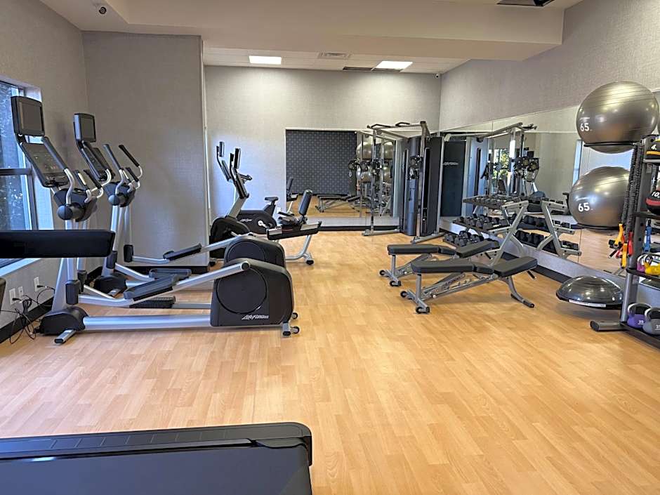 Sky Point Hotel & Suites - Atlanta Airport
