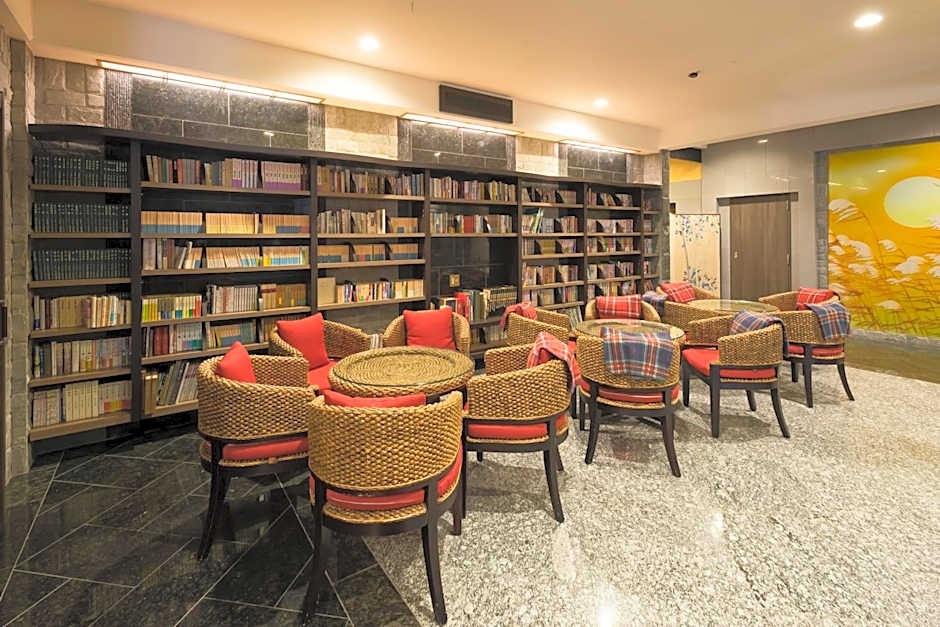 Awara Grand Hotel