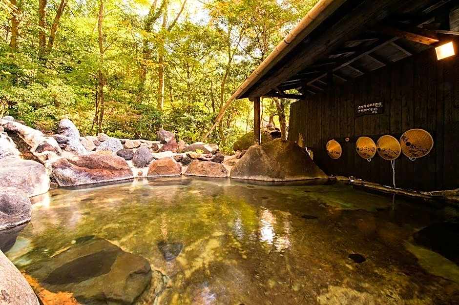 Yufuin Ryokan Wazanho