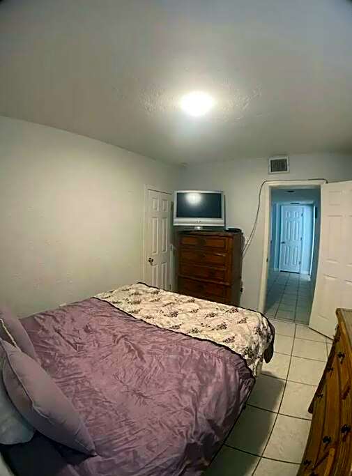 Private Two-Bedroom 5 -Directly across from Beach