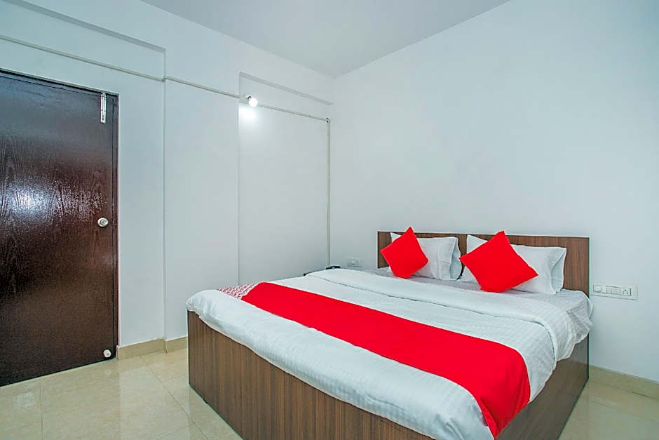 OYO 18718 Pavitra Delux – Bangalore, MN