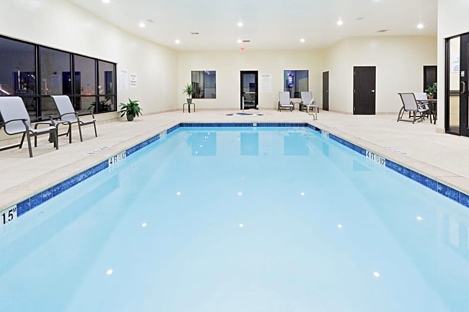 Holiday Inn Express Hotel & Suites Brownfield By IHG