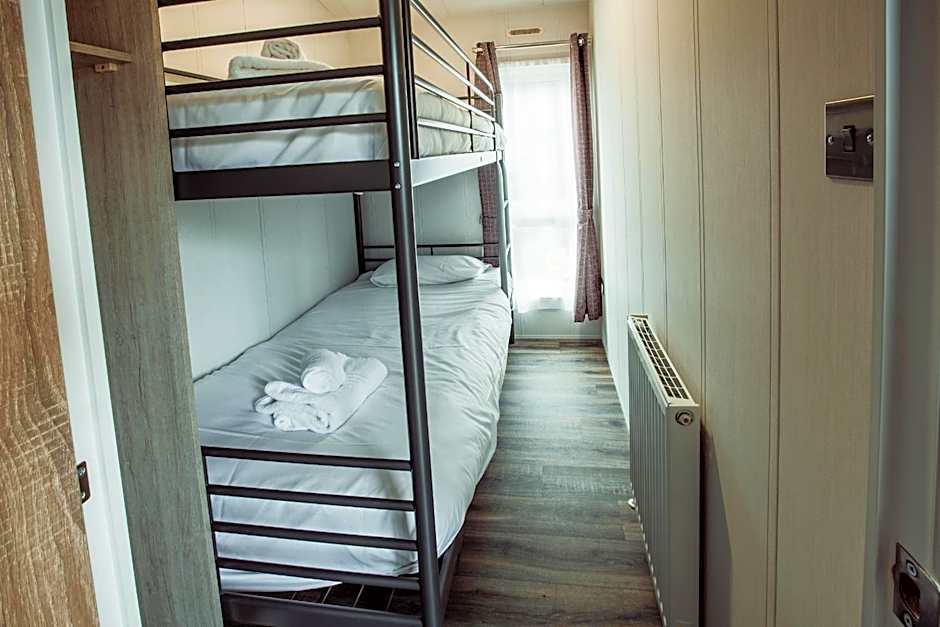 Black Bull Retreat, Barmston with Private Hot Tubs