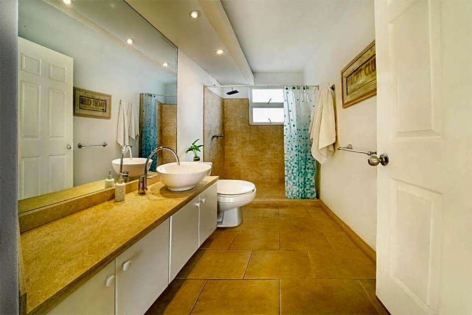 Los Patios Loft Suites