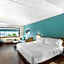 The Harborview on Lake Michigan, an Ascend Collection Hotel