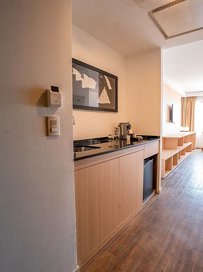 Dazzler by Wyndham Lima Miraflores