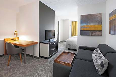 Suite, 2 Double Beds (Mobility/Hearing Accessible, Tub) (2 Double Beds)