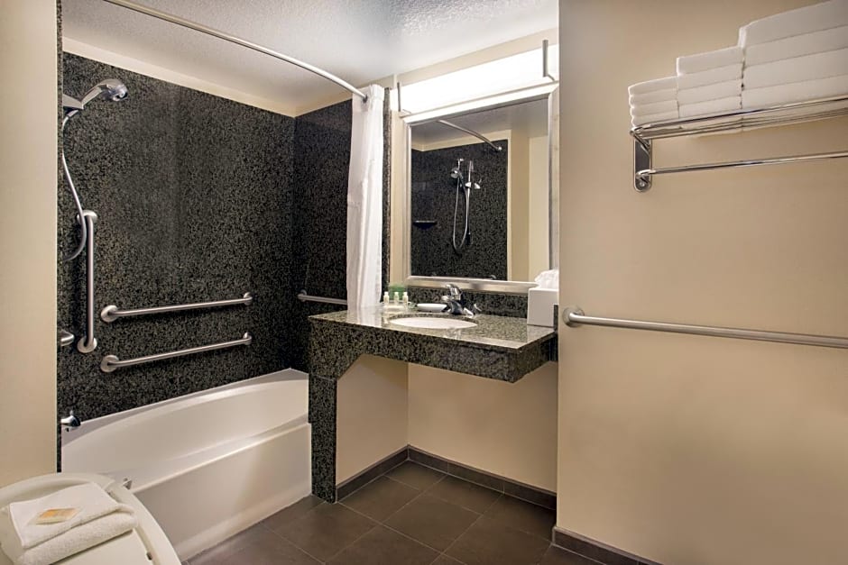Holiday Inn Scottsdale North- Airpark By IHG