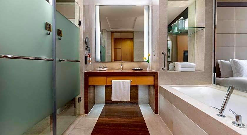 Crowne Plaza Yichang By IHG