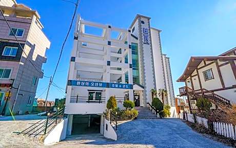 Geojedo Hakdong View Hotel