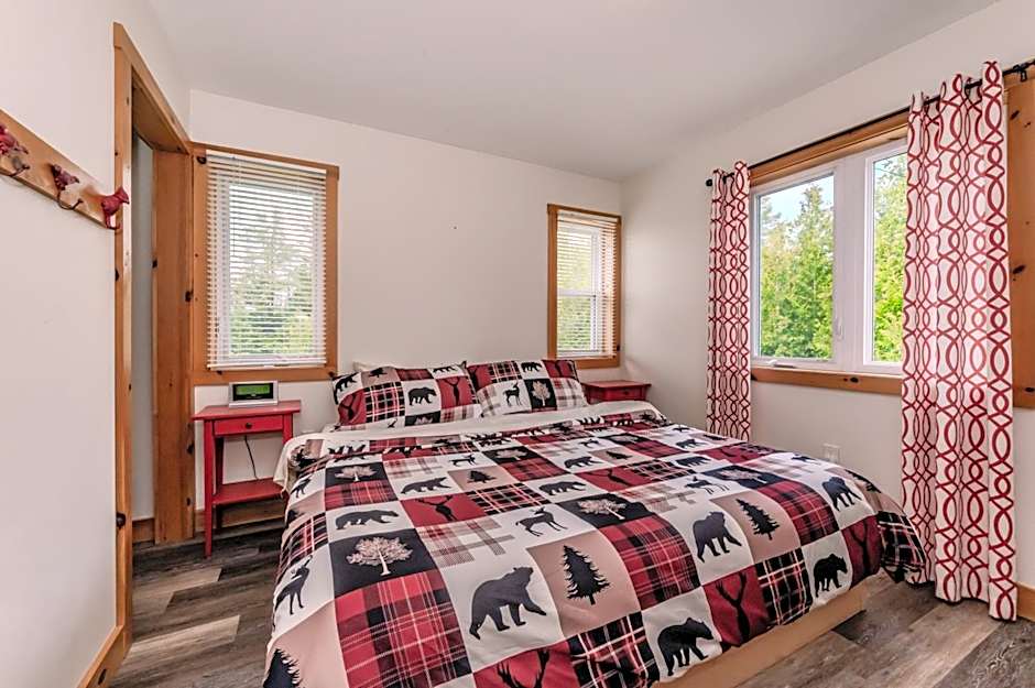 Elysium - Perfect Waterfront for the Holidays