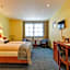 Hotel Elbinsel free parking