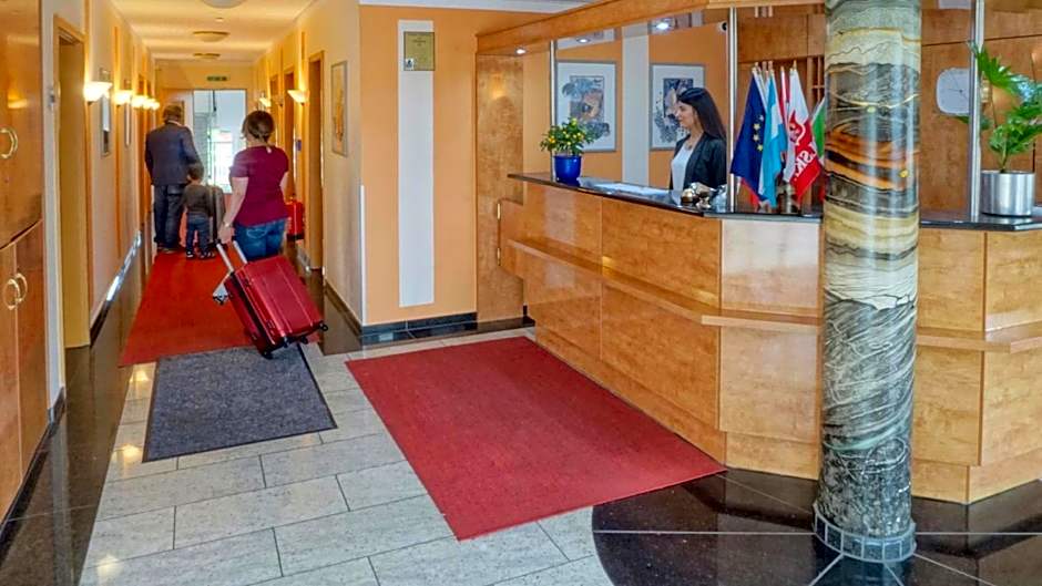 Hotel Opal