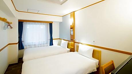 Twin Room - Non-Smoking