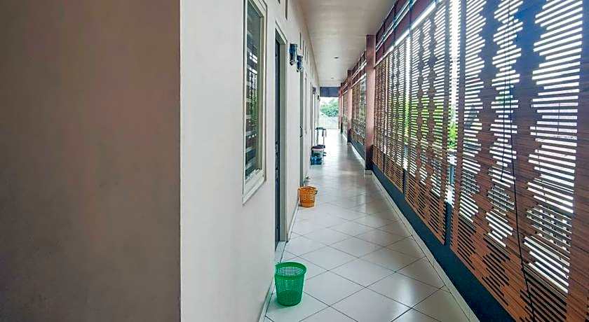 Chandra Graha Guesthouse Palu