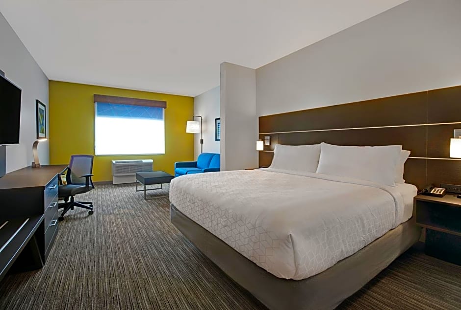 Holiday Inn Express And Suites Milwaukee - Brookfield By IHG