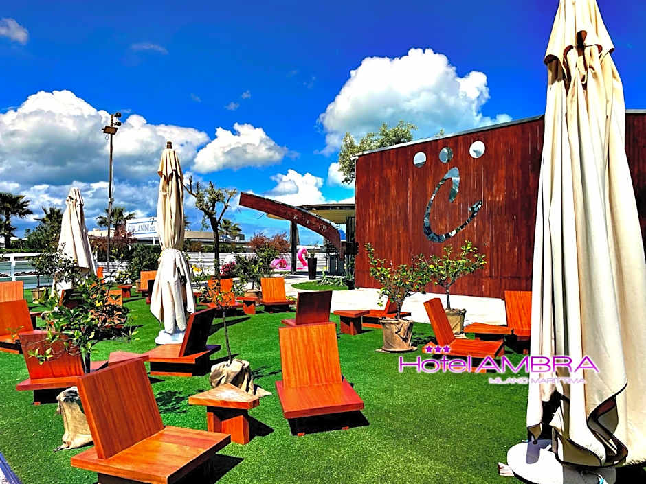 HOTEL AMBRA - Fronte Mare - Vicinissimi al Centro